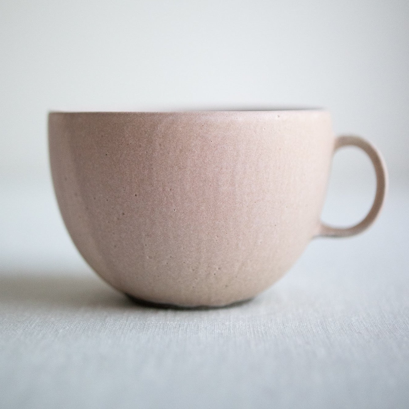 Cup in pale pink