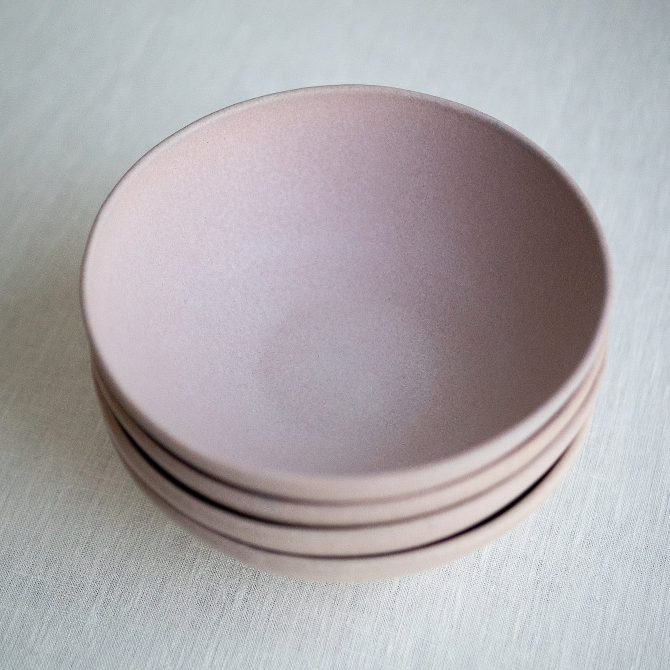 Bowl in pale pink No.3