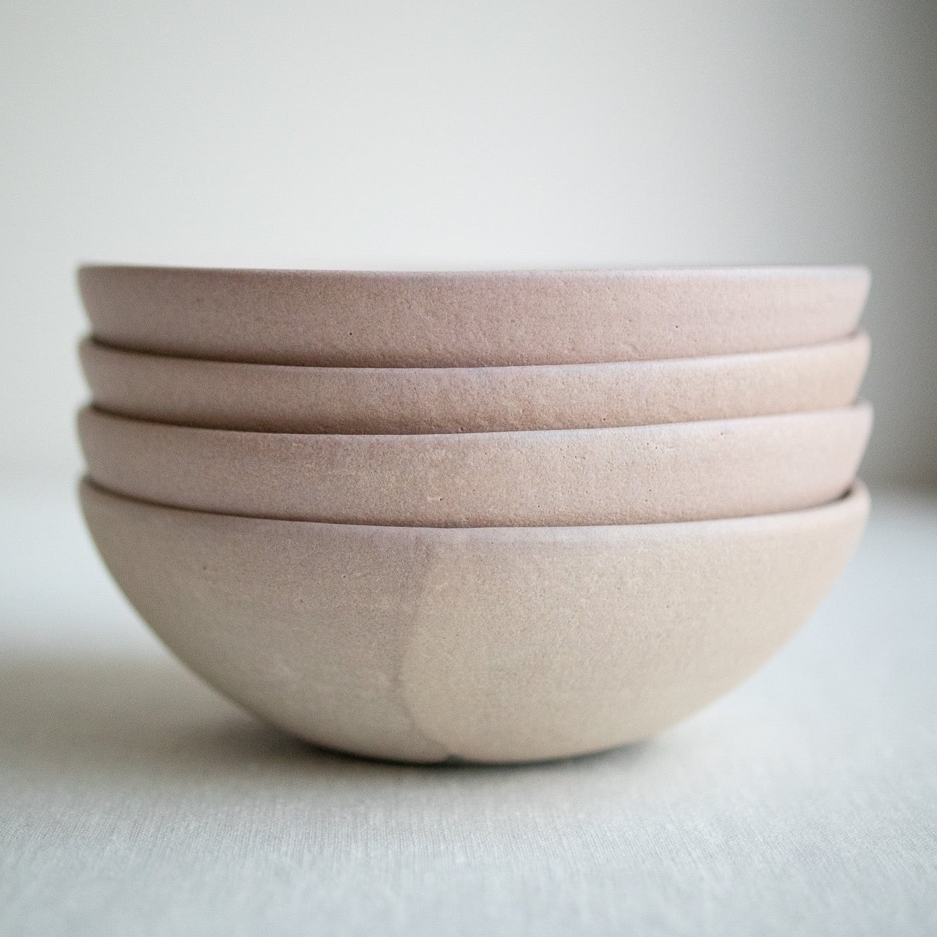 Bowl in pale pink No.3